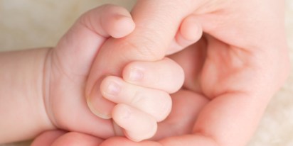 o-baby-hand-facebook